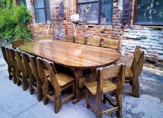 Достоинства мебели из массива дерева