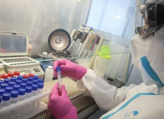 В «Векторе» оценили риск одновременного заражения «дельтой» и «омикроном»