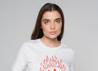 Женская футболка с ярким принтом: разбавит любой образ