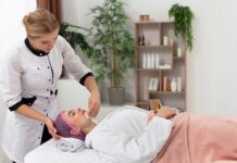 Преображение с улыбкой: услуги современного салона красоты