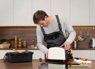 Преимущества обращения в специализированный сервис