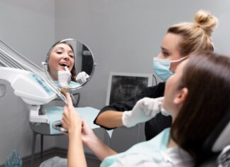 Ультразвуковая чистка зубов — это эффективный способ достичь идеальной улыбки без лишних усилий.