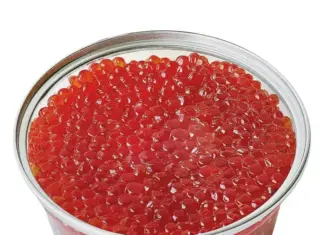 Красная икра: что это и чем она ценна