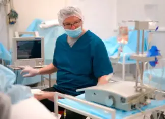 Зависимости в жизни людей: помощь и выбор клиники